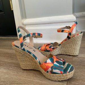 Unisa multicolored wedge